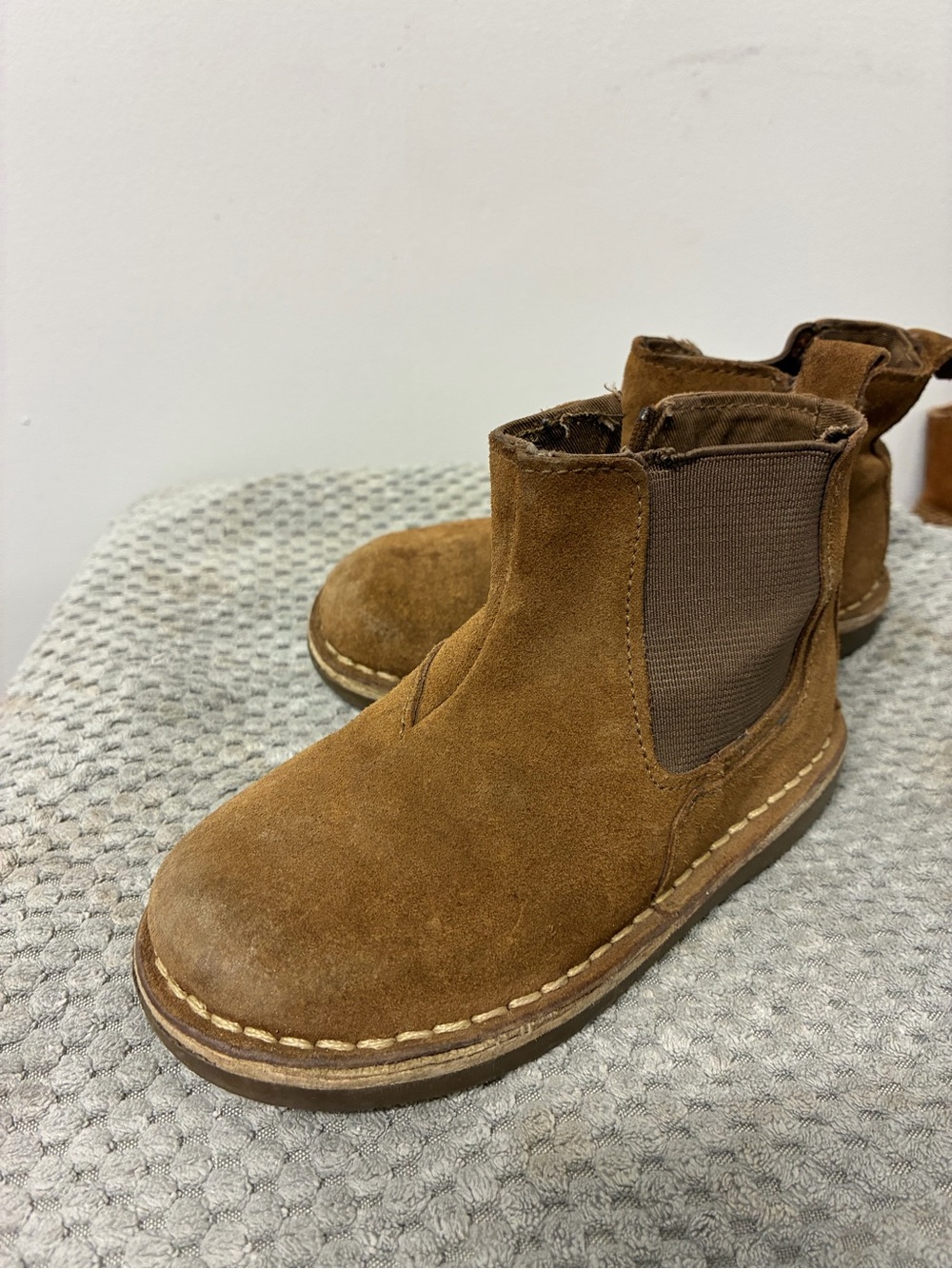 Zara Kids Suede Chelsea Boots in Brown